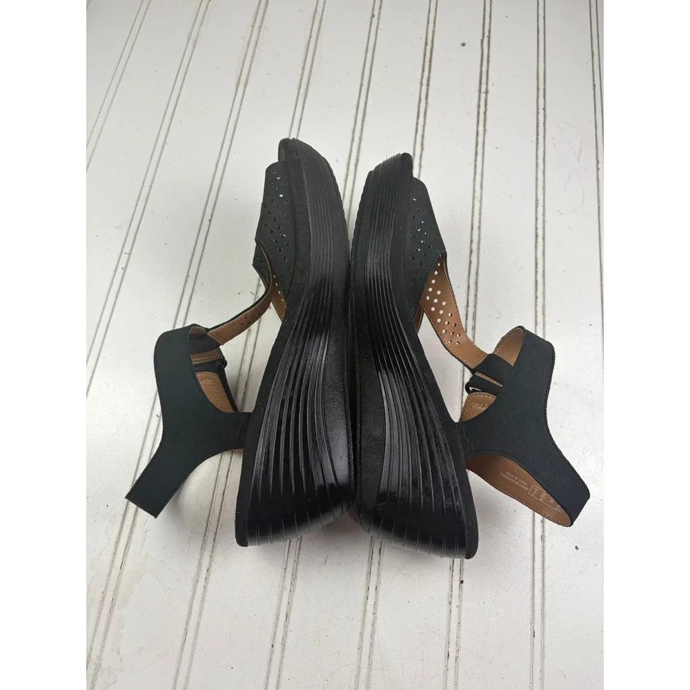 Clarks Collection Black Perforated Reedly Salene Sandal Wedges Women's Size 6.5